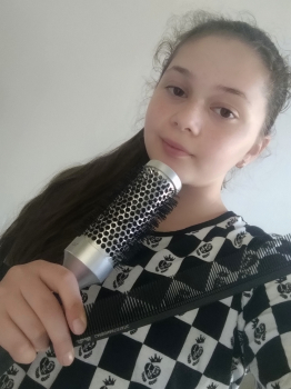 Карданова Дана